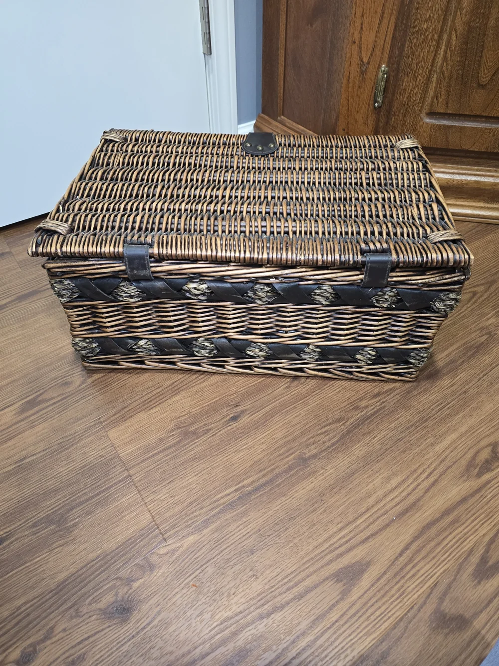 Woven Rattan Picnic Basket with Leather Handle - Brown